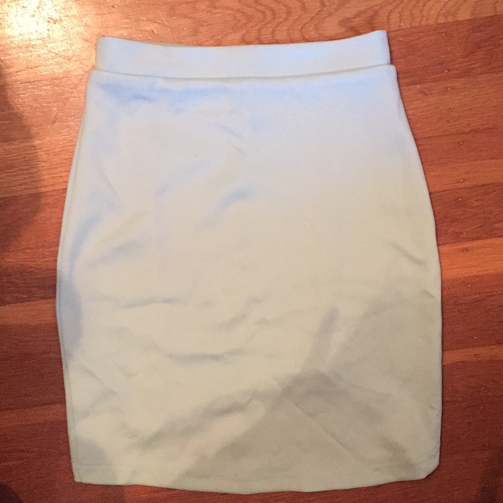 Seafoam Bodycon Skirt - Picture 2 of 3